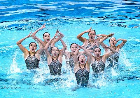 花游世界杯北京站：中国队再夺三金